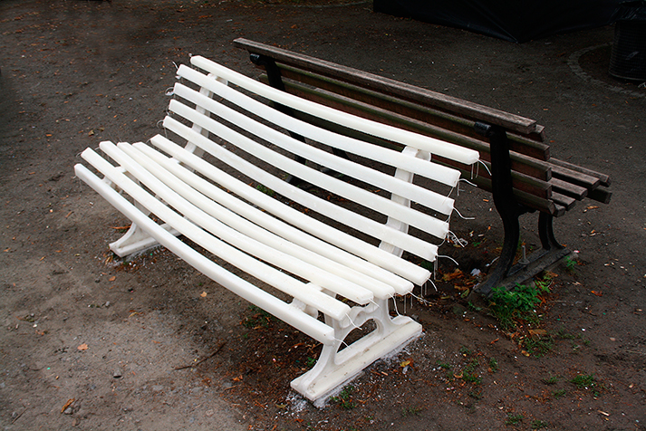 Parkbank Neukölln ein Installation im öffentlichen Raum im Projekt Schattendasein auf dem Richardplatz 2017