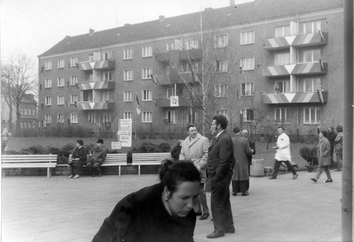 Zeitreise Hamburger Platz ein Konzept von Müller und Silvia Lorenz